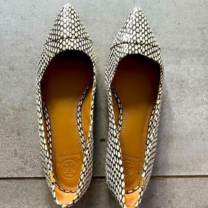 Tory Burch Leather Flat